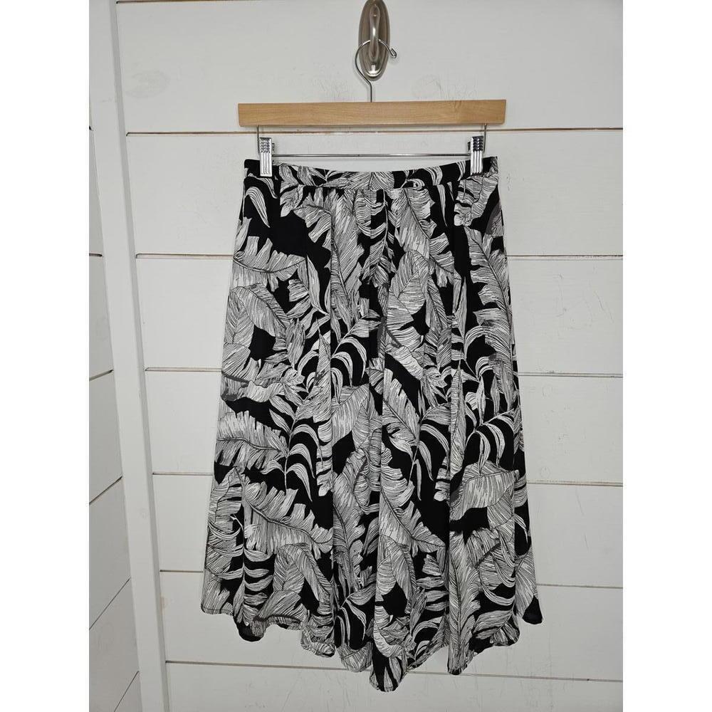 Bobeau small black grey & white leaf midi skirt